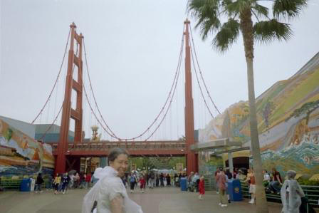 Photo of Mina from Disneyland 2006